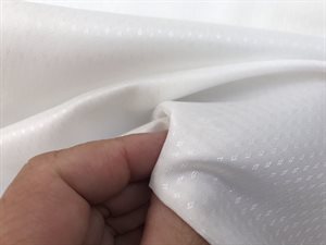 Polyester foer - rude mønster på hvid bund